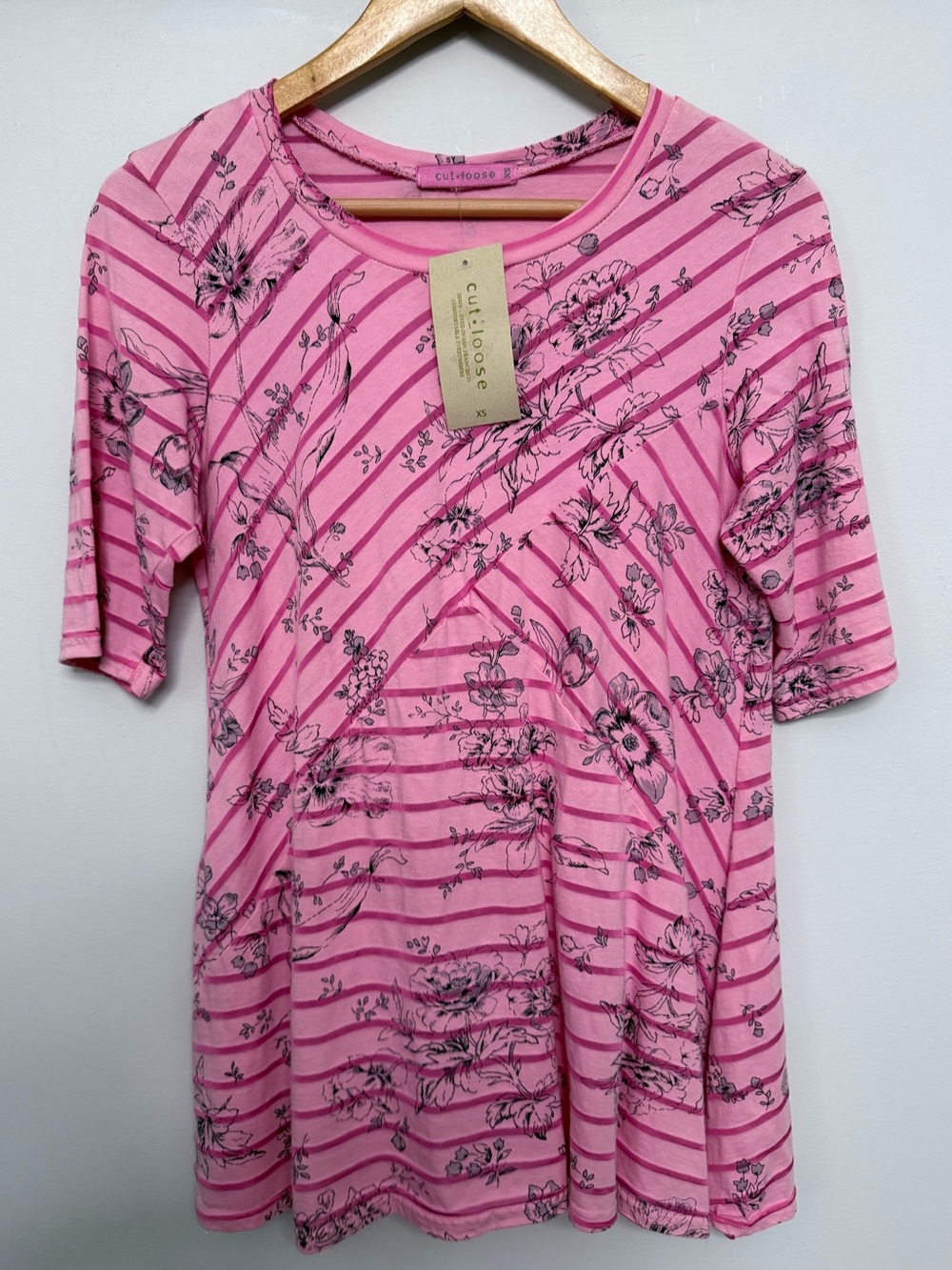 Cut Loose Pink Floral & Stripe Short Sleeve Tee NWT